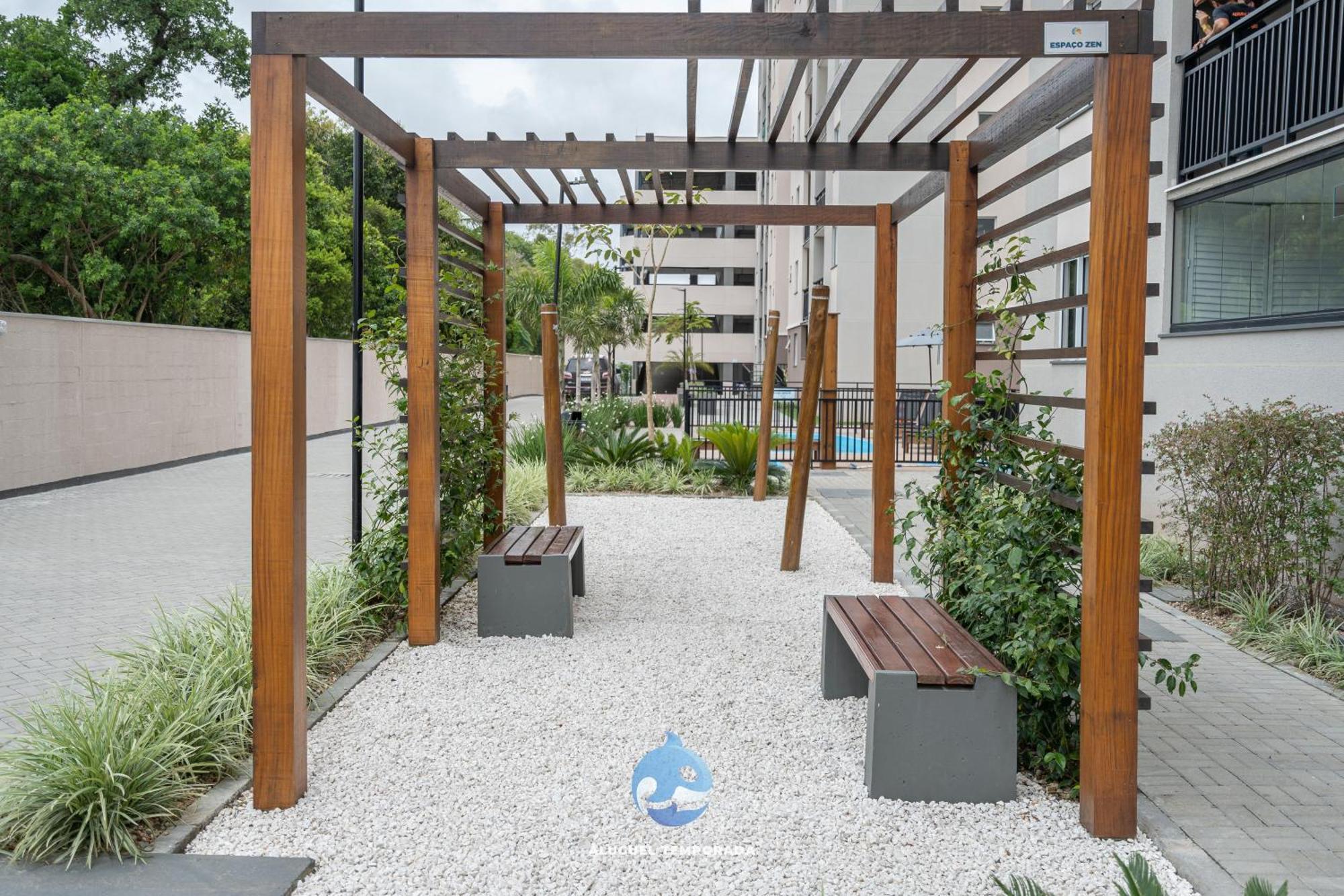 Beachfront Apartments: Ocean-view Oasis With Pool And Bbq