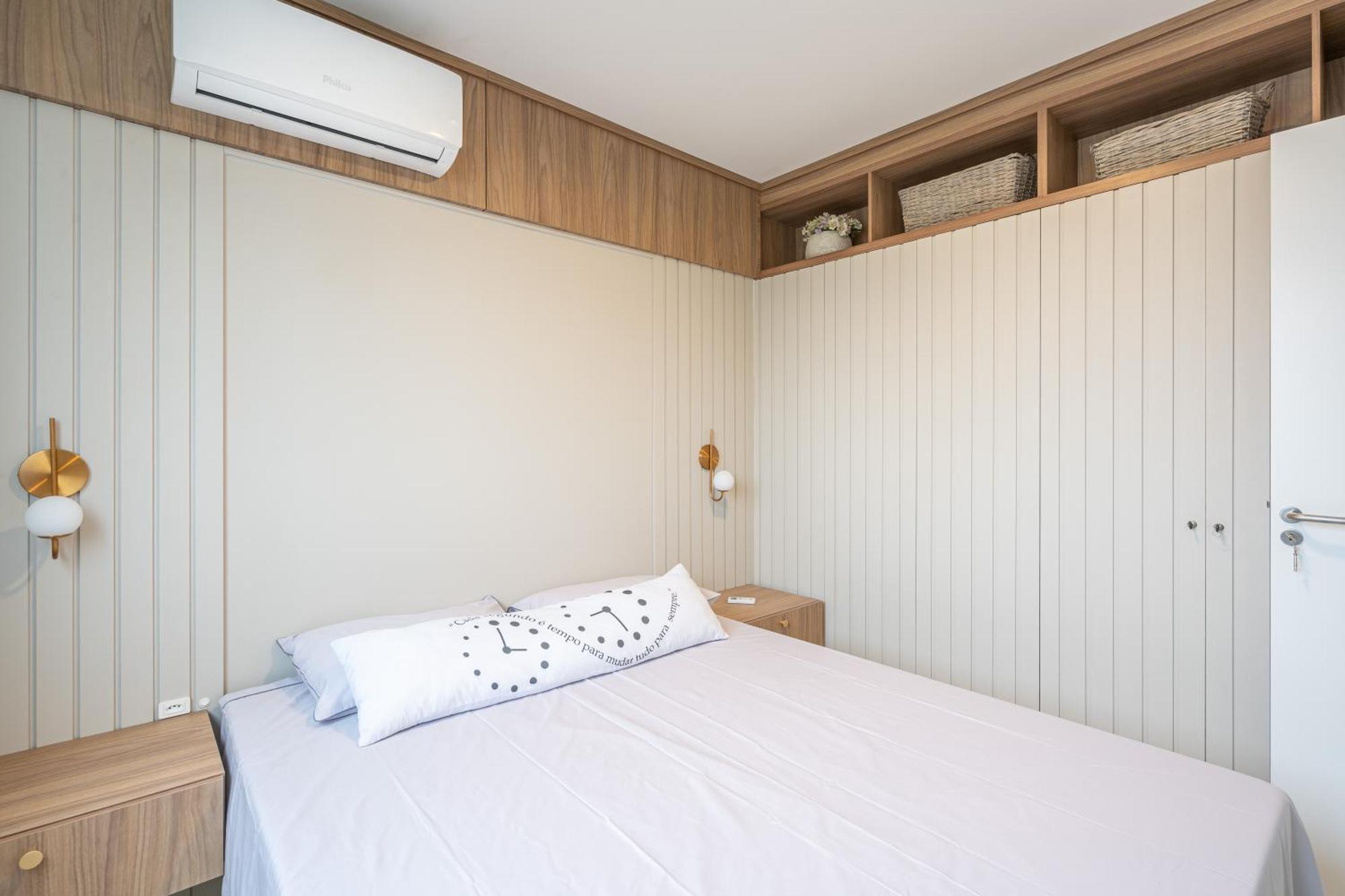 Beachfront Apartments: Ocean-view Oasis With Pool And Bbq Apartment