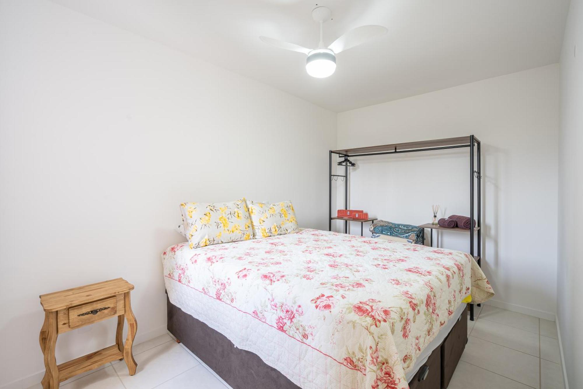 Beachfront Apartments: Ocean-view Oasis With Pool And Bbq